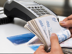 Kredi kartı kullananlar dikkat! Uzmanlardan &ccedil;arpıcı uyarı: Bu işlem bor&ccedil; y&uuml;k&uuml;n&uuml; artırıyor