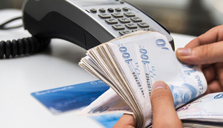 Kredi kartı kullananlar dikkat! Uzmanlardan çarpıcı uyarı: Bu işlem borç yükünü artırıyor