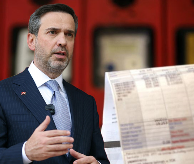 Bakan Bayraktar a&ccedil;ıkladı! Elektrik ve doğal gaz fiyatlarına zam gelecek mi?