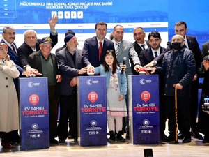 Niğde&rsquo;de TOKİ hak sahipleri kura ile belirlendi