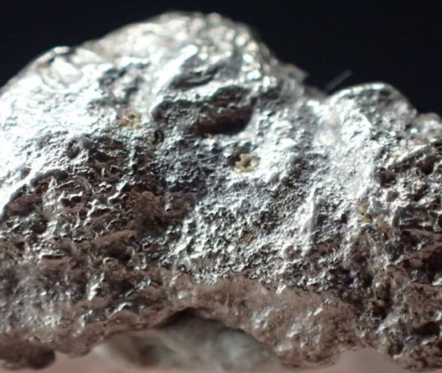 G&uuml;ney Afrika&rsquo;da Enerji Krizi: Platin Arzı Yapısal Tehlikede