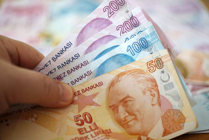 T&uuml;rk-İş hesapladı! Yeni yılın ilk a&ccedil;lık ve yoksulluk sınırı rakamları a&ccedil;ıklandı