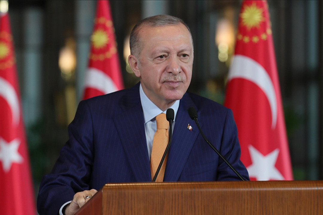 Cumhurbaşkanı Erdoğan Pezeşkiyan ile g&ouml;r&uuml;şt&uuml;