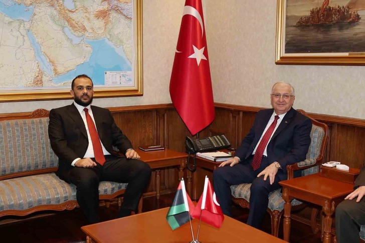 Bakan G&uuml;ler, Libya Savunma Bakan Vekili Zubi&rsquo;yi kabul etti