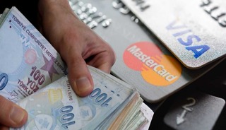 Kredi kartı limitleri düşüyor: Özel okul taksitleri nasıl ödenecek?