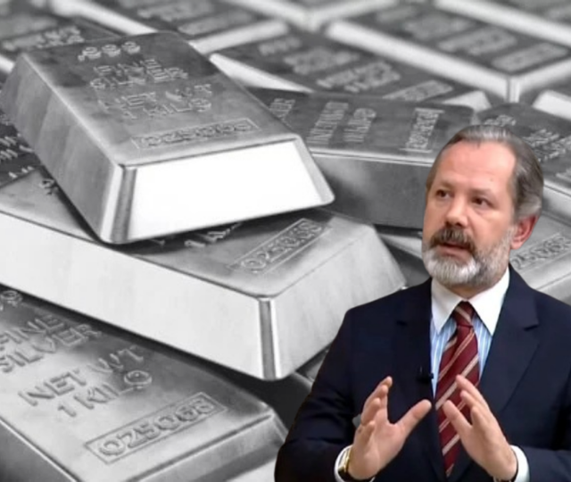 İslam Memiş g&uuml;m&uuml;ş i&ccedil;in net konuştu: &ldquo;Bana g&ouml;re hala pahalı&rdquo;