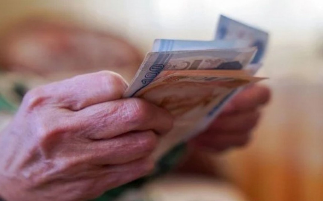 Emekliye m&uuml;jde! Maaş farkı bu tarihte hesaplara yatacak