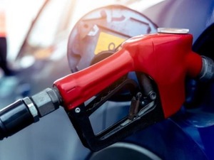 Ara&ccedil; sahiplerine k&ouml;t&uuml; haber! Tarih belli oldu: Motorine zam geliyor