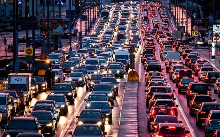 İstanbul Anadolu Yakası'nda trafik yoğunluğu y&uuml;zde 80'e ulaştı