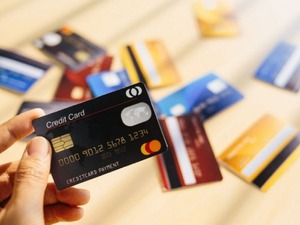 Kartlı &ouml;demeler şubatta 2,2 trilyon lira oldu