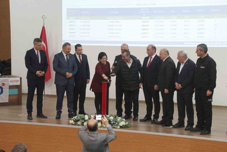 Ordu&rsquo;da afet konutlarının kura &ccedil;ekimi ger&ccedil;ekleştirildi