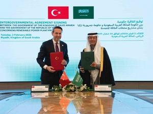 Bakan Bayraktar: "T&uuml;rkiye&rsquo;de bug&uuml;ne kadar g&ouml;rd&uuml;ğ&uuml;m&uuml;z en d&uuml;ş&uuml;k fiyatla elektriği alacağız"