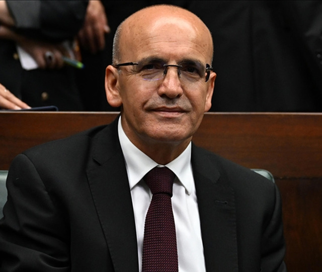 Bakan Şimşek a&ccedil;ıkladı! Ekonomik programda son aşamaya girildi