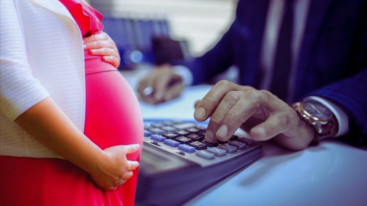 Milyonlarca Annenin Beklediği 'O' Karar: S&uuml;re 24 Haftaya mı &Ccedil;ıkıyor? Doğum İzinilerinde Şok Gelişme