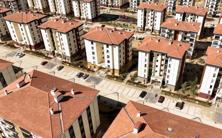 "Y&uuml;zyılın Konut Projesi" kapsamında Kırşehir'de yapılacak konutların kurası &ccedil;ekildi