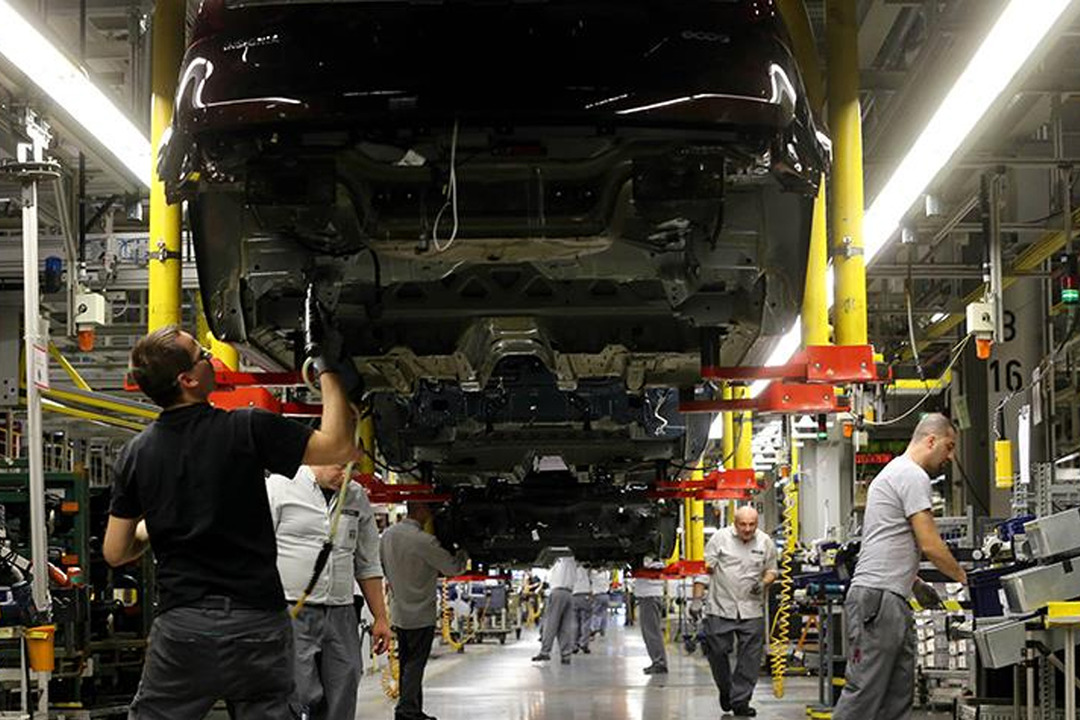 Almanya'da fabrika siparişleri aralıkta beklentileri aşarak y&uuml;zde 7,8 y&uuml;kseldi