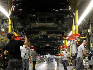 Almanya'da fabrika siparişleri aralıkta beklentileri aşarak y&uuml;zde 7,8 y&uuml;kseldi