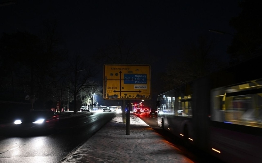 Almanya&rsquo;nın Stuttgart kentinde elektrik kesintisi yaşanıyor