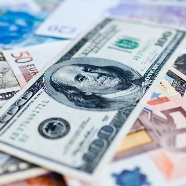 Serbest piyasada d&ouml;viz a&ccedil;ılış fiyatları