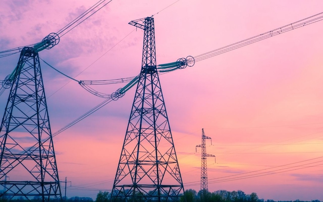 G&uuml;nl&uuml;k elektrik &uuml;retim ve t&uuml;ketim verileri