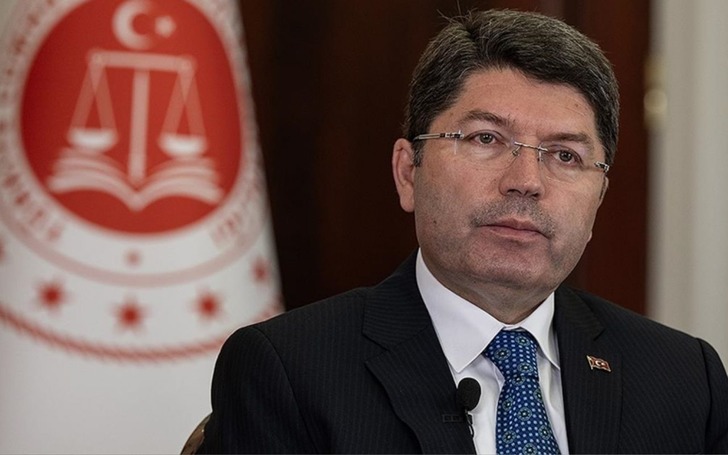 Adalet Bakanı Tun&ccedil;'tan deprem davaları a&ccedil;ıklaması