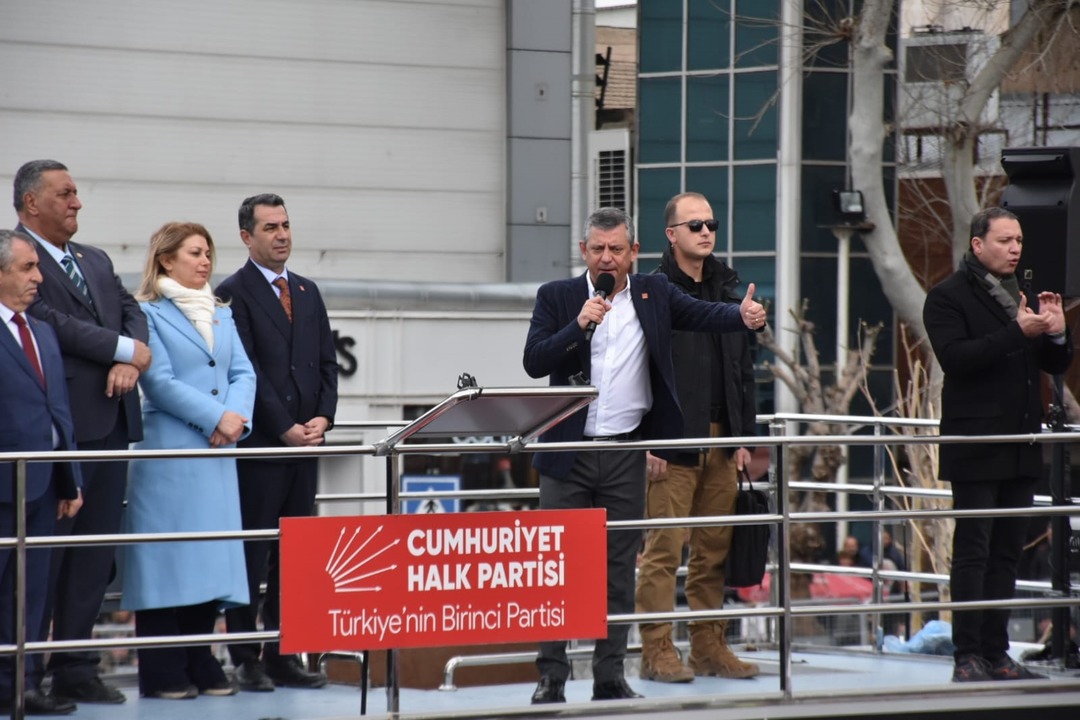 &Ouml;zg&uuml;r &Ouml;zel: CHP iktidarında KDV, &Ouml;TV yok; mazot 35 lira!