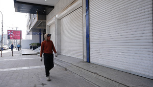 Bir &uuml;lke bunu konuşuyor! "Kepenk kapatırız" uyarısı: G&uuml;mr&uuml;k vergisi zammına protesto