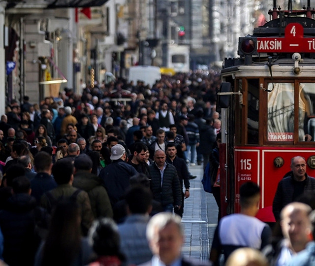 SON DAKİKA| T&Uuml;İK a&ccedil;ıkladı! T&uuml;rkiye'nin n&uuml;fusu belli oldu