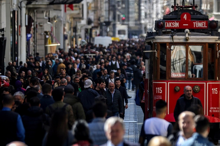 SON DAKİKA| T&Uuml;İK a&ccedil;ıkladı! T&uuml;rkiye'nin n&uuml;fusu belli oldu