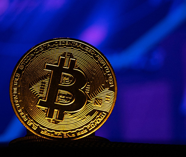 Tarihinin en k&ouml;t&uuml; g&uuml;nlerini yaşamıştı! Bitcoin'de toparlanma sinyali: G&ouml;zler 75 bin dolarda