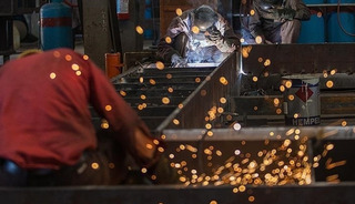 T&Uuml;İK a&ccedil;ıkladı! Sanayi &uuml;retimi Aralık 2025'te y&uuml;zde 2'den fazla azaldı