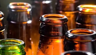 D&uuml;nyaca &uuml;nl&uuml; bira &uuml;reticisinden &ccedil;arpıcı karar! Binlerce kişiyi işten &ccedil;ıkarıyor