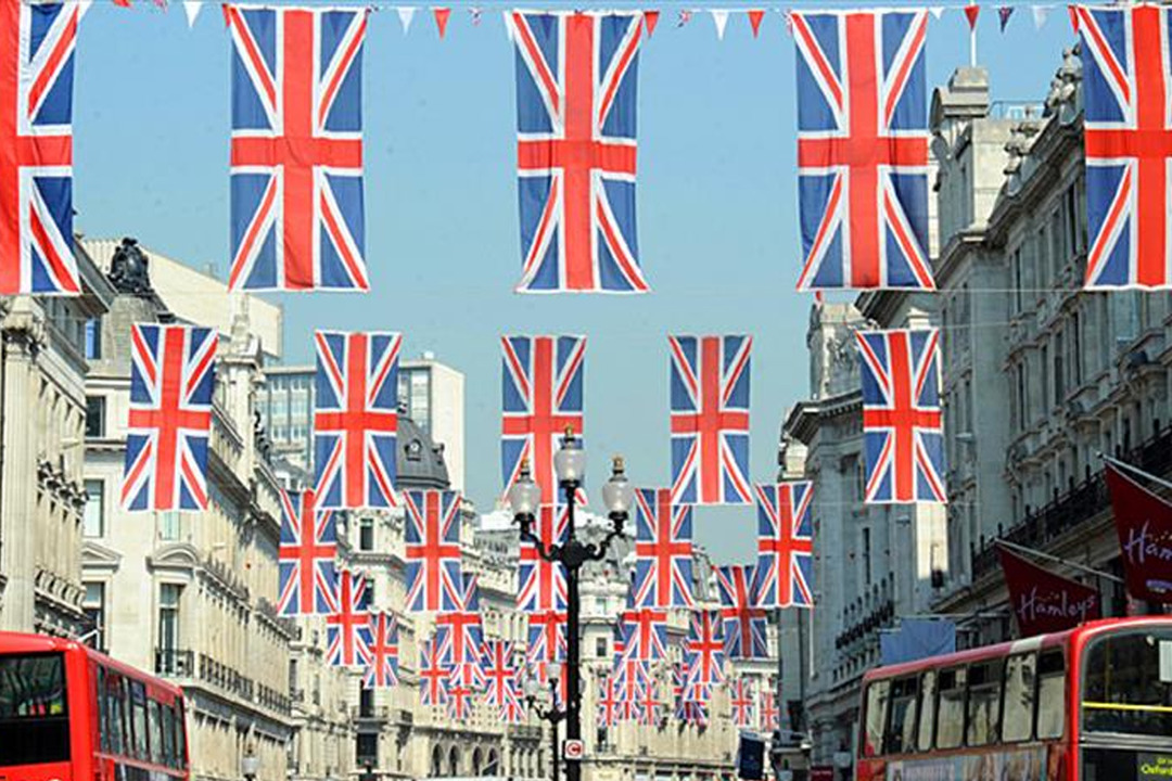 İngiltere ekonomisi 2025'in son &ccedil;eyreğinde y&uuml;zde 0,1 b&uuml;y&uuml;d&uuml;