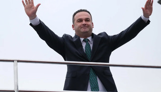 CHP'li Belediye Başkanı Hasbi Dede g&ouml;revden uzaklaştırıldı