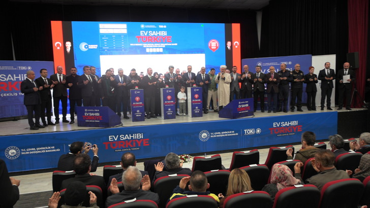 TOKİ Sosyal Konut Projesi i&ccedil;in Bolu'da kura &ccedil;ekimleri yapıldı