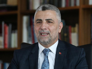 Bakan Bolat &ouml;demeler dengesi verilerini değerlendirdi! "Hizmet ihracatı rekor kırdı, cari a&ccedil;ık hedefe yaklaştı"