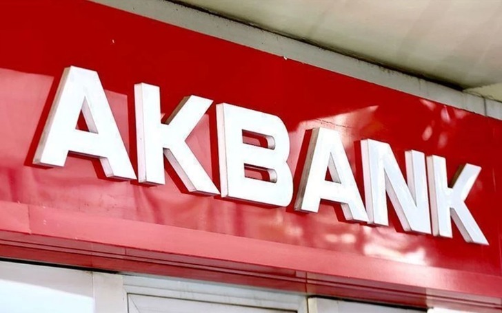 Akbank&rsquo;tan bilan&ccedil;oyu rahatlatan 1,2 milyarlık satış 