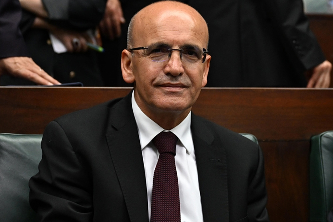 Bakan Şimşek'ten cari denge mesajı! "S&uuml;rd&uuml;r&uuml;lebilir seviyeler korunuyor"