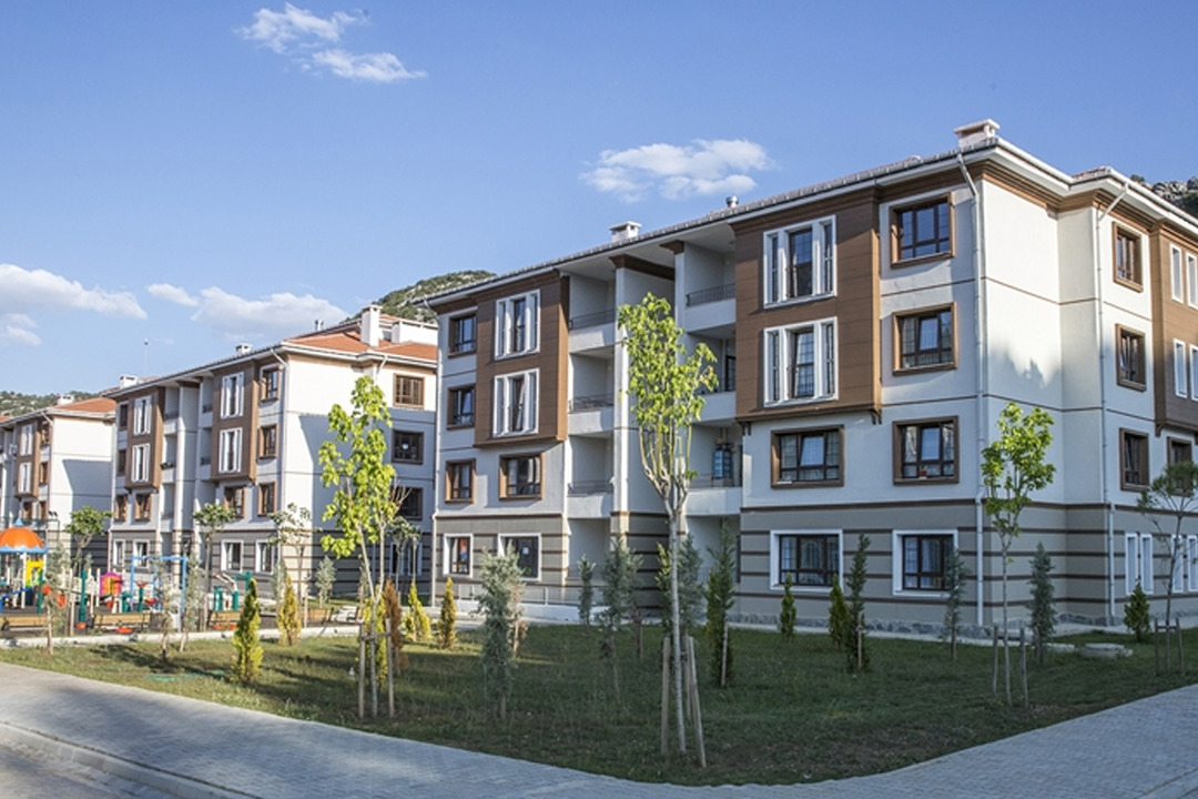 Y&uuml;zyılın Konut Projesi'nde yeni kura! Yarın 11 ilde daha &ccedil;ekiliş yapılacak