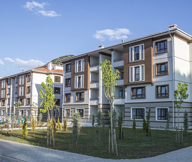 Y&uuml;zyılın Konut Projesi'nde yeni kura! Yarın 11 ilde daha &ccedil;ekiliş yapılacak