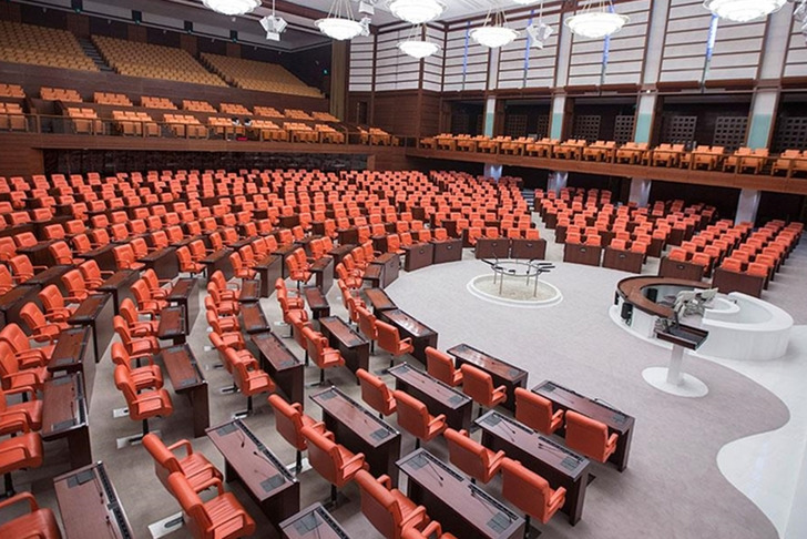 T&uuml;rkiye B&uuml;y&uuml;k Millet Meclisi (TBMM) yeni haftaya yoğun g&uuml;ndemle giriyor