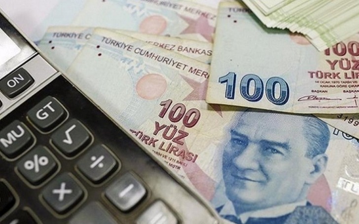 Emeklinin g&ouml;z&uuml; bayram ikramiyesinde! Miktar ne kadar olacak? Ne zaman &ouml;deme yapılacak? Kimler yararlanacak?