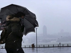 Karadeniz ile i&ccedil; ve batı kesimler i&ccedil;in kuvvetli r&uuml;zgar ve fırtına uyarısı