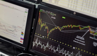 Dev bankadan dikkat &ccedil;eken k&uuml;resel ekonomi analizi