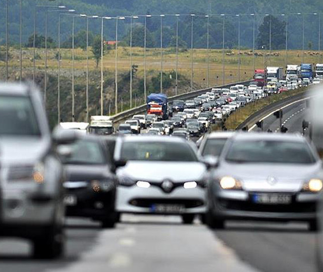 Artış 140 bini aştı! Ocak ayında trafiğe 144 bin 620 aracın kaydı yapıldı