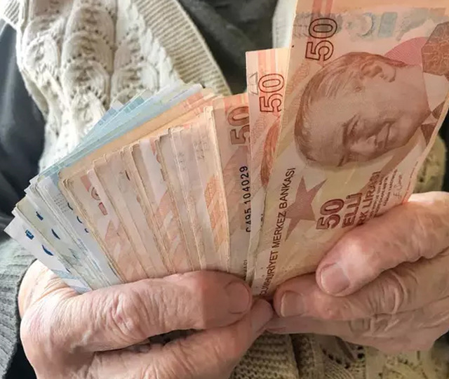 Emekliye bayram ikramiyesi ne kadar olacak? 3 farklı senaryo var
