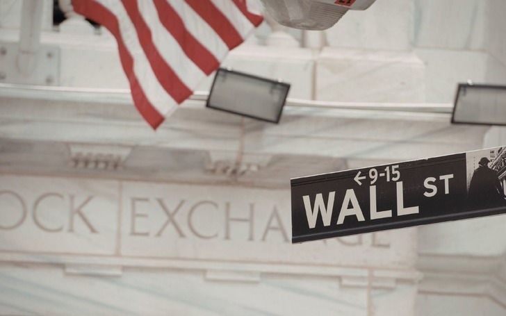 New York borsası Fed tutanakları &ouml;ncesi y&uuml;kselişle a&ccedil;ıldı