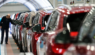 Alıcı da satıcı da beklemede! İkinci el otomobil satışlarında sert d&uuml;ş&uuml;ş