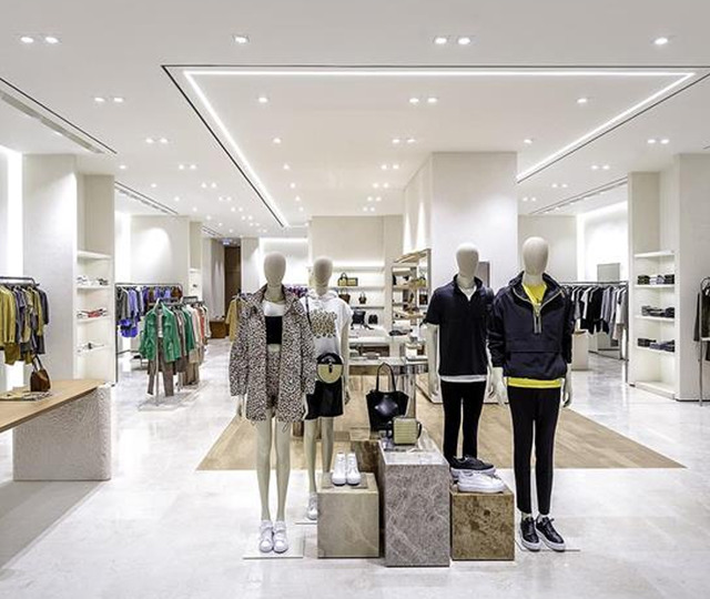 133 mağazasını kapatmıştı! L&uuml;ks moda devinde yeni kriz