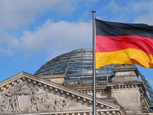 Almanya'da şirket faaliyetlerindeki b&uuml;y&uuml;me şubatta ivme kazandı